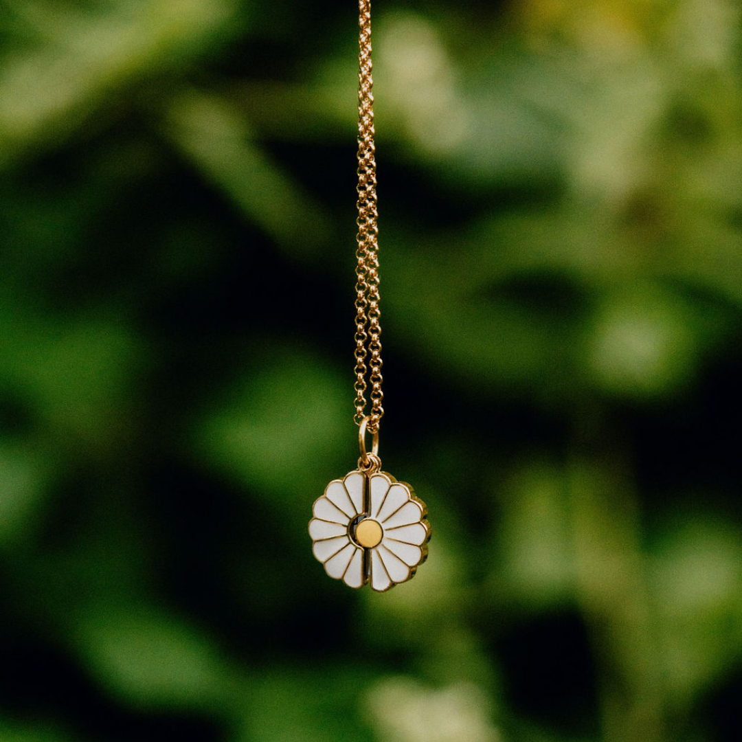 "You Are My Sunshine" Daisy Necklace