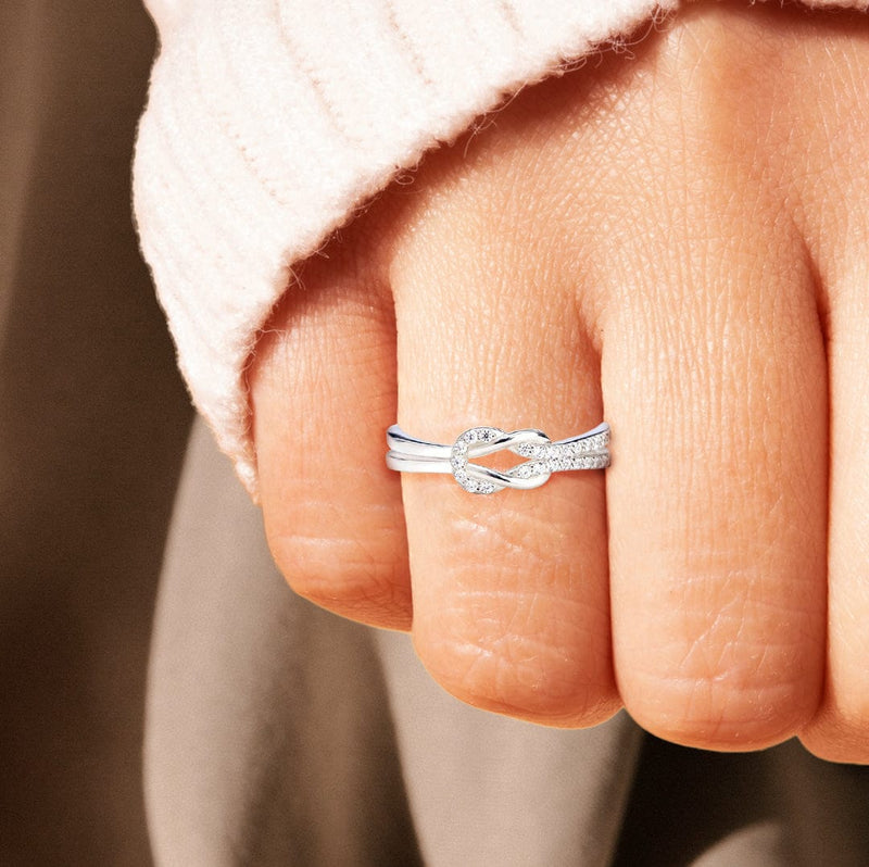 Double band silver ring with crystal details

